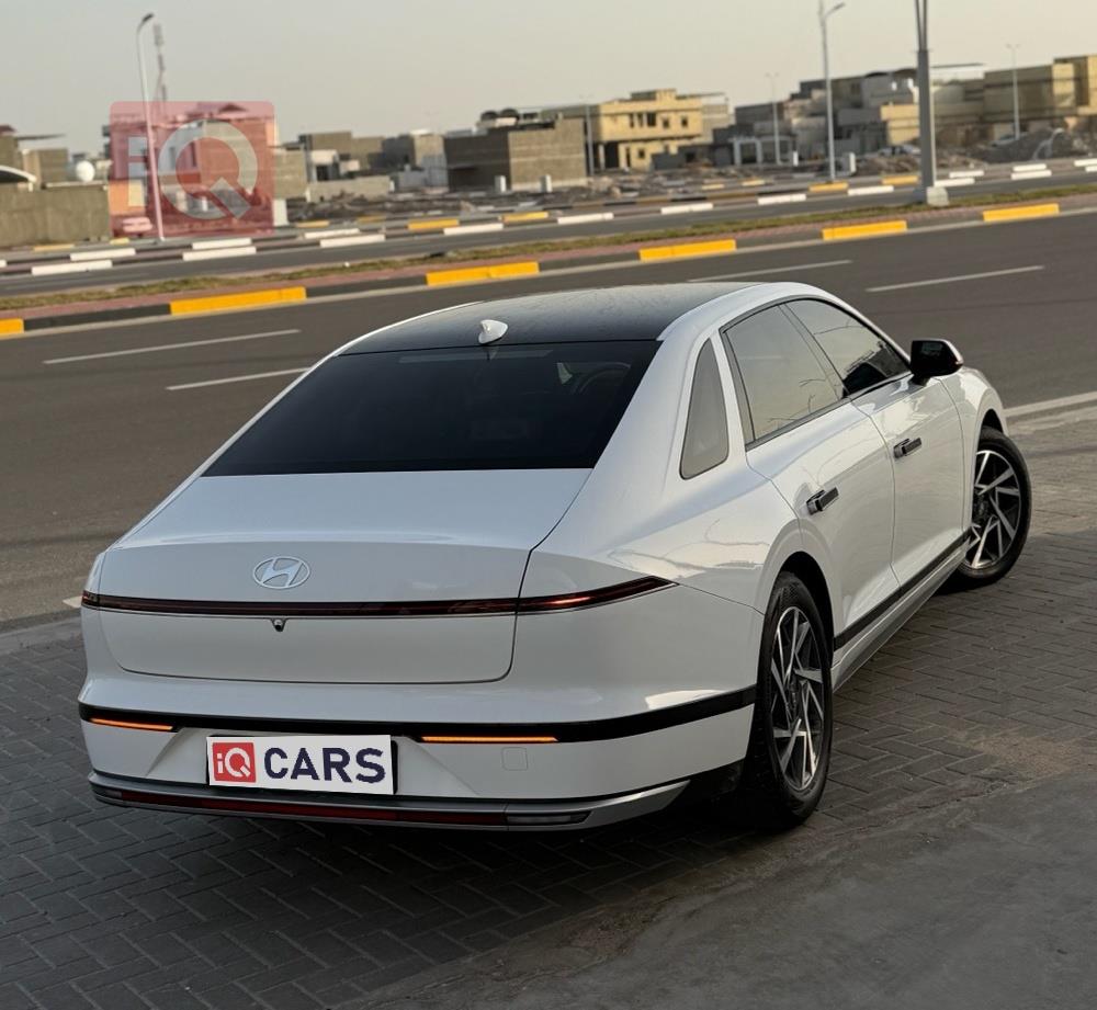 هيونداي أزيرا